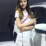 车模小学小姐姐,校园风采与时尚魅力并存